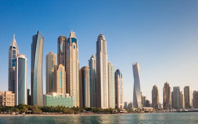 Dubai mit Abu Dhabi/Sir Bani Yas