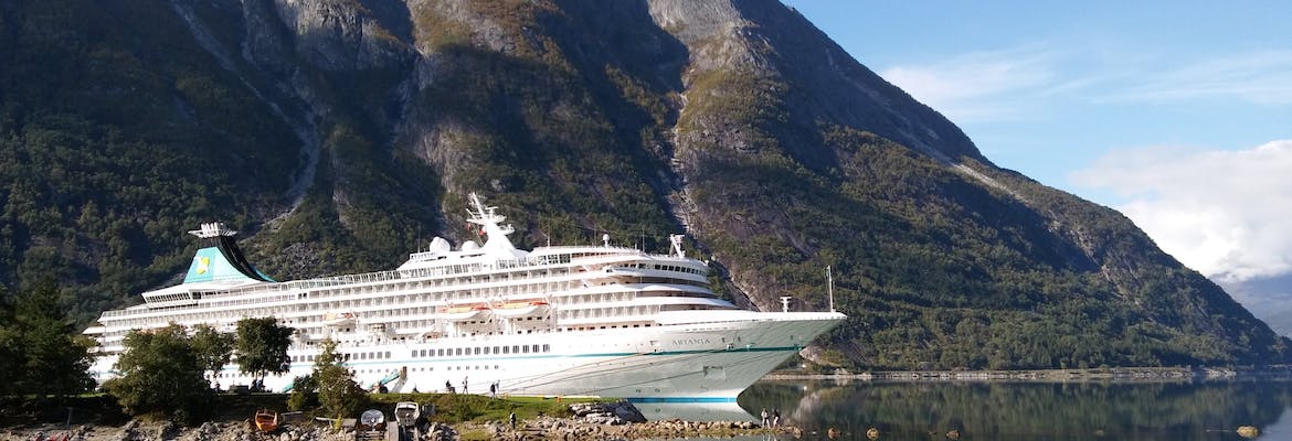 Phoenix Seereisen - MS Artania - Sommer in den Fjorden